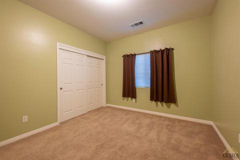 306 Pine Falls Dr, Bakersfield, CA 93314 photo 21