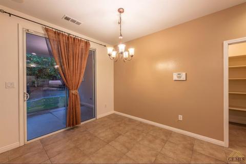 306 Pine Falls Dr, Bakersfield, CA 93314 photo 14
