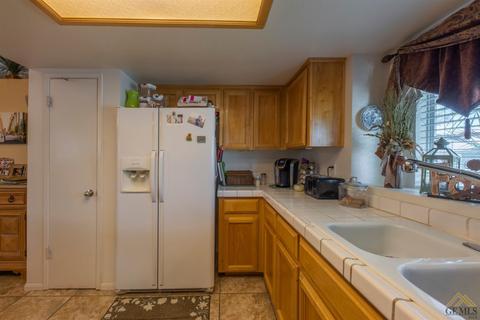 268 Burns Ct, Shafter, CA 93263 photo 11