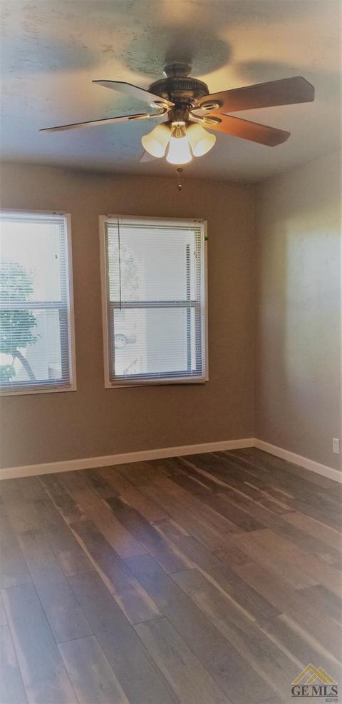 231 Beech St, Bakersfield, CA 93304 photo 17