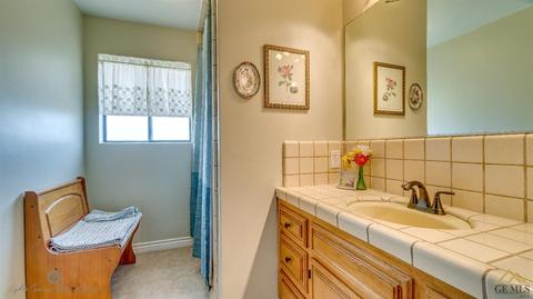21010 Angel St, Tehachapi, CA 93561 photo 9