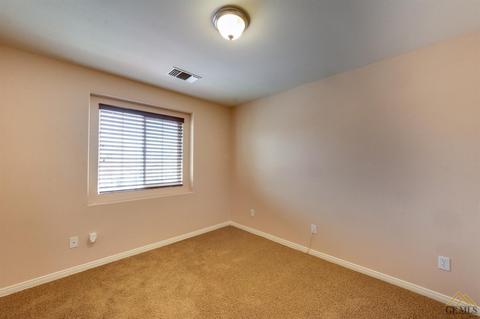 6435 Declaration Way, Bakersfield, CA 93313 photo 12