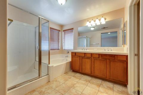 6435 Declaration Way, Bakersfield, CA 93313 photo 23