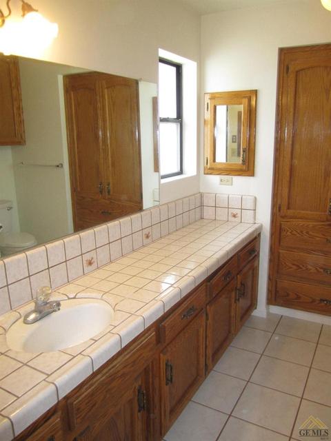 21901 Lily Ct, Tehachapi, CA 93561 photo 8