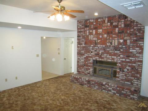 21901 Lily Ct, Tehachapi, CA 93561 photo 3