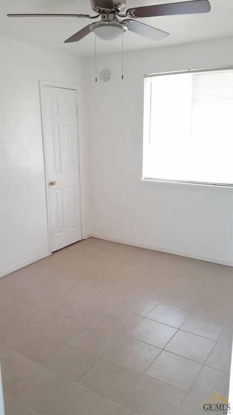 921 Sylvia Dr, Bakersfield, CA 93304 photo 10