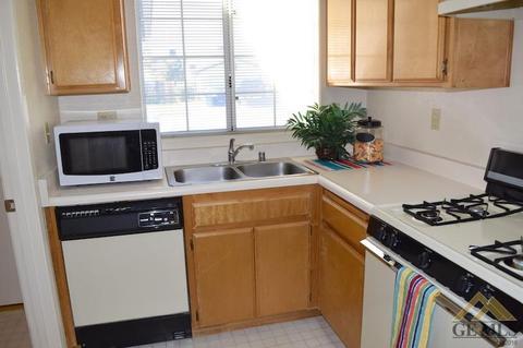 9604 Twain Way, Bakersfield, CA 93311 photo 13