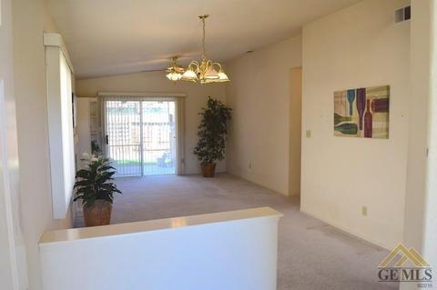 9604 Twain Way, Bakersfield, CA 93311 photo 6