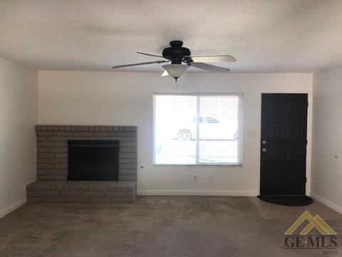 906 4th St, Taft, CA 93268 photo 6