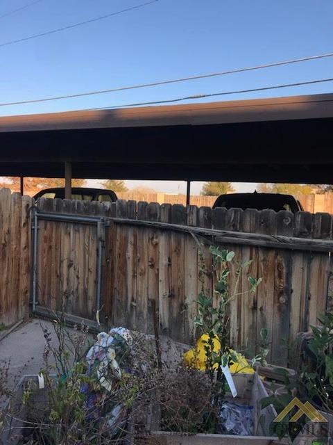 537 Front St, Taft, CA 93268 photo 6