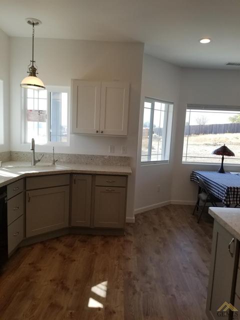 20404 Weston Ave, Tehachapi, CA 93561 photo 6