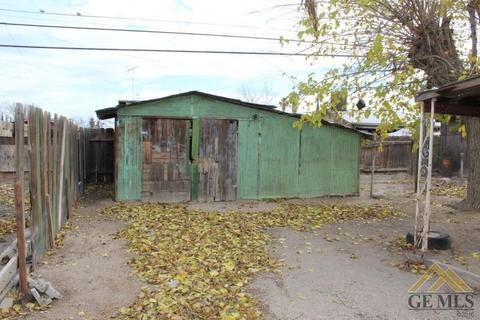 106 Monroe St, Taft, CA 93268 photo 3