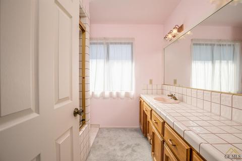 21209 Hacienda Dr, Tehachapi, CA 93561 photo 18