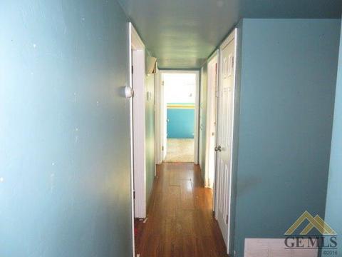 108 E Warren St, Taft, CA 93268 photo 6