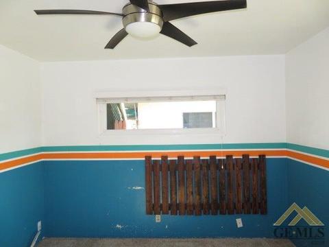 108 E Warren St, Taft, CA 93268 photo 15