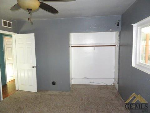 108 E Warren St, Taft, CA 93268 photo 9