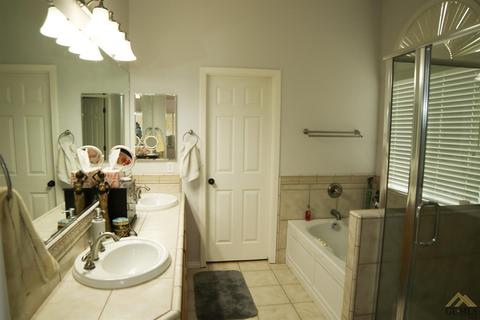 10020 Roehampton Ave, Bakersfield, CA 93312 photo 25