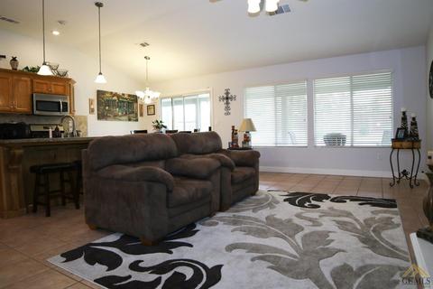 10020 Roehampton Ave, Bakersfield, CA 93312 photo 10