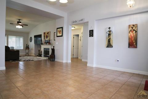 10020 Roehampton Ave, Bakersfield, CA 93312 photo 8