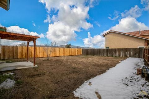 427 Sherwood Pl, Tehachapi, CA 93561 photo 13