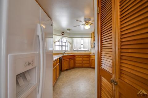 30260 Knight Ct, Tehachapi, CA 93561 photo 8