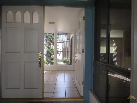 7009 Pointer Ct, Bakersfield, CA 93309 photo 4