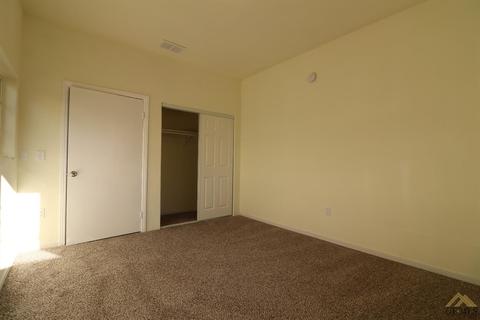 304 Adams St, Taft, CA 93268 photo 11