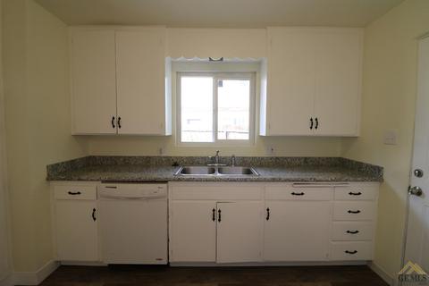 304 Adams St, Taft, CA 93268 photo 6