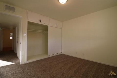 304 Adams St, Taft, CA 93268 photo 10