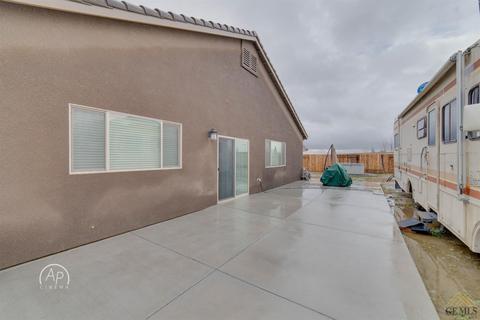 6412 Cape Cod Ave, Bakersfield, CA 93313 photo 18