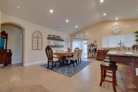 6412 Cape Cod Ave, Bakersfield, CA 93313 photo 8