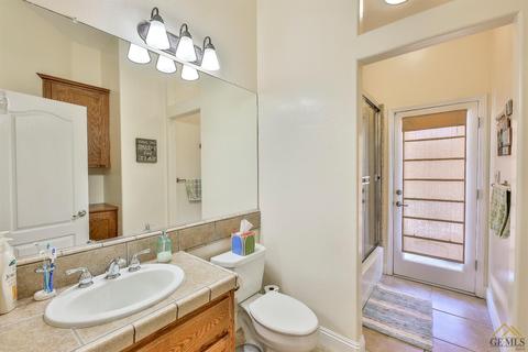 15558 Screaming Eagle Ave, Bakersfield, CA 93314 photo 6