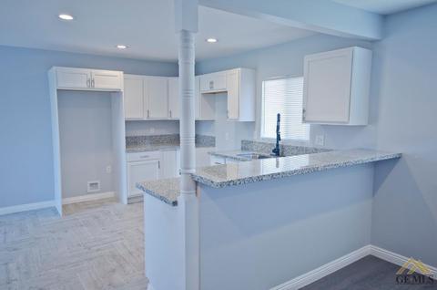 512 Easter St, Bakersfield, CA 93307 photo 4