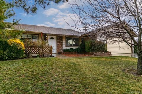 706 706 Oakwood St, Tehachapi, CA 93561 photo 1