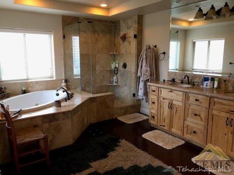 18550 Chalet Dr, Tehachapi, CA 93561 photo 6