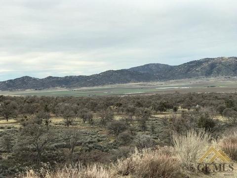 18550 Chalet Dr, Tehachapi, CA 93561 photo 4