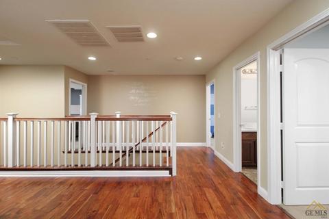 15744 La Strada Ct, Bakersfield, CA 93314 photo 11