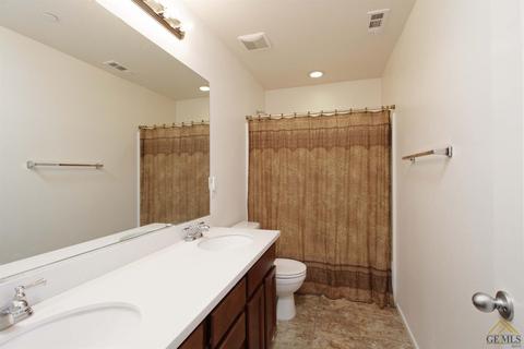 15744 La Strada Ct, Bakersfield, CA 93314 photo 20