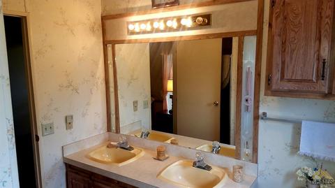 126 Set Ln, Bakersfield, CA 93308 photo 22