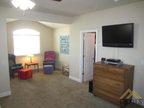 6311 Cape Cod Ave, Bakersfield, CA 93313 photo 12