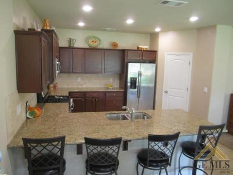 6311 Cape Cod Ave, Bakersfield, CA 93313 photo 10
