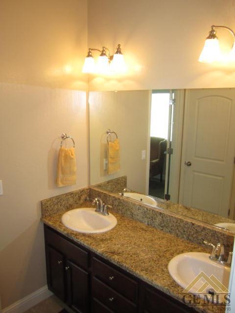 6311 Cape Cod Ave, Bakersfield, CA 93313 photo 20