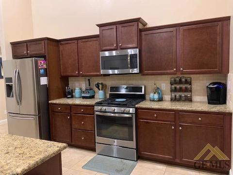 6308 Cape Cod Ave, Bakersfield, CA 93313 photo 5