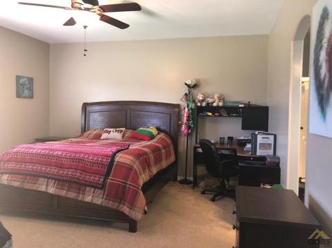 231 Colvard St, Shafter, CA 93263 photo 7