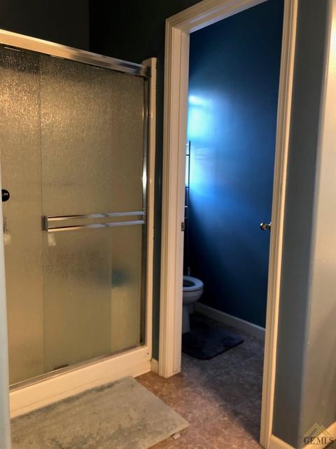 231 Colvard St, Shafter, CA 93263 photo 9