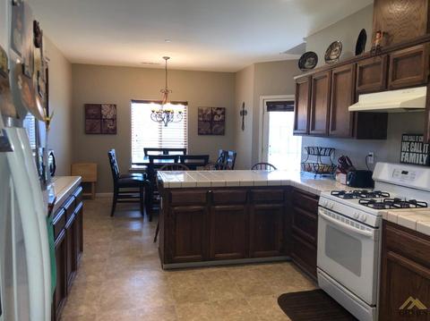231 Colvard St, Shafter, CA 93263 photo 6
