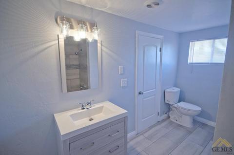 1908 Harper Ave, Bakersfield, CA 93307 photo 5