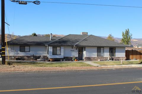 18240 Bowie St, Tehachapi, CA 93561 photo 1
