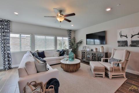 9008 Brook Shadow Way, Shafter, CA 93263 photo 19