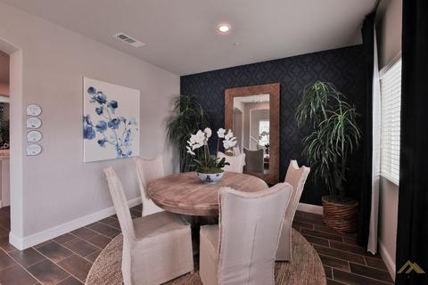 9008 Brook Shadow Way, Shafter, CA 93263 photo 9